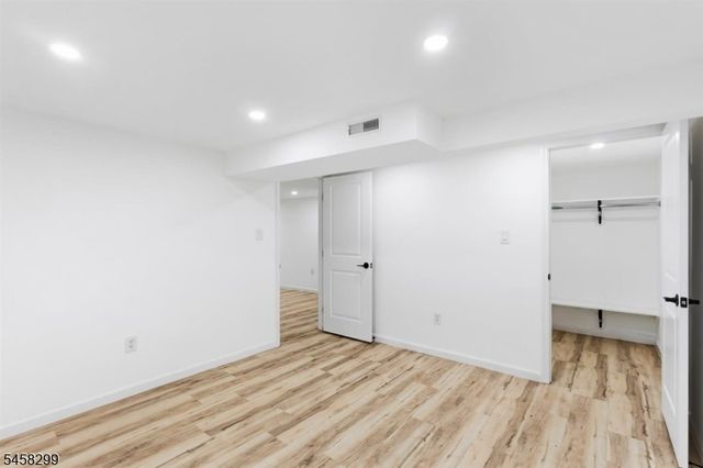 137 Myrtle Ave, Allendale Boro, NJ 07401