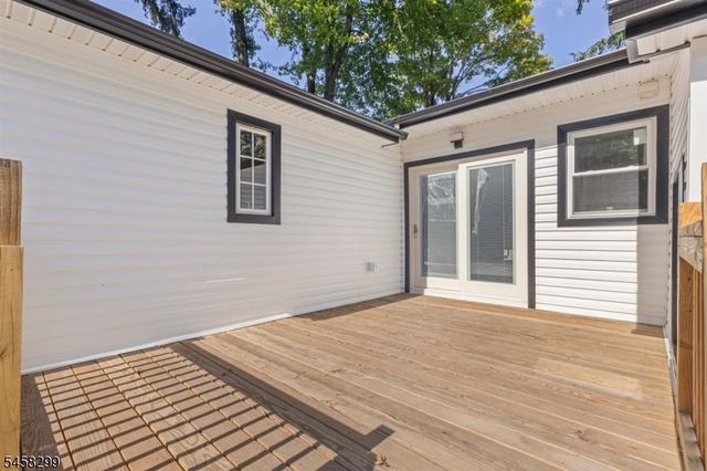 137 Myrtle Ave, Allendale Boro, NJ 07401