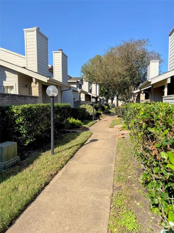 13479 Garden Grove, Houston, TX 77082