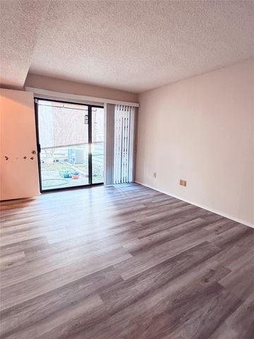 13479 Garden Grove, Houston, TX 77082