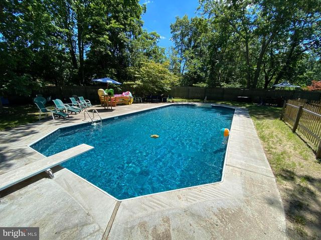 1761 TODD RD, Toms River, NJ 08755