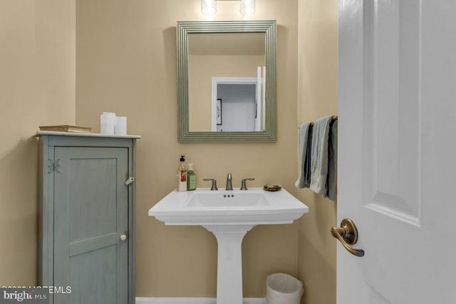 1761 TODD RD, Toms River, NJ 08755