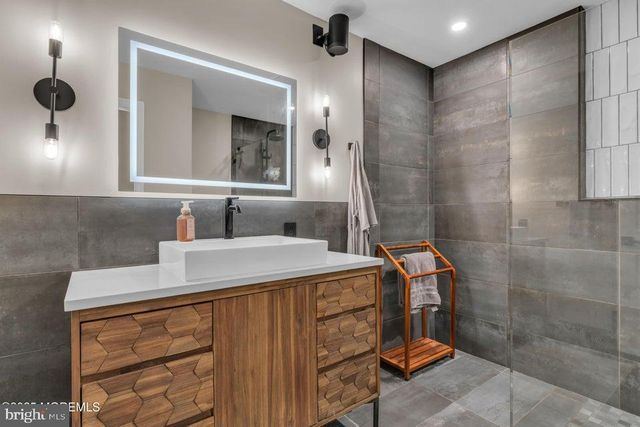 1761 TODD RD, Toms River, NJ 08755