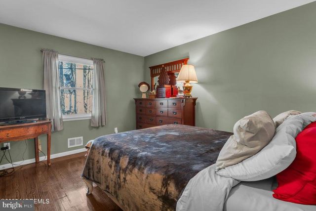 1761 TODD RD, Toms River, NJ 08755