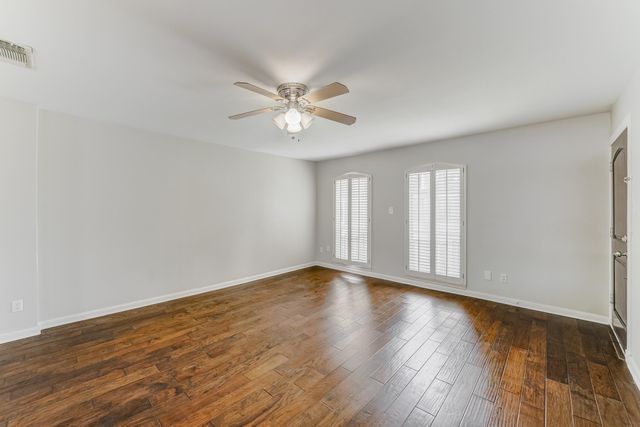 382 N Post Oak Lane 382, Houston, TX 77024