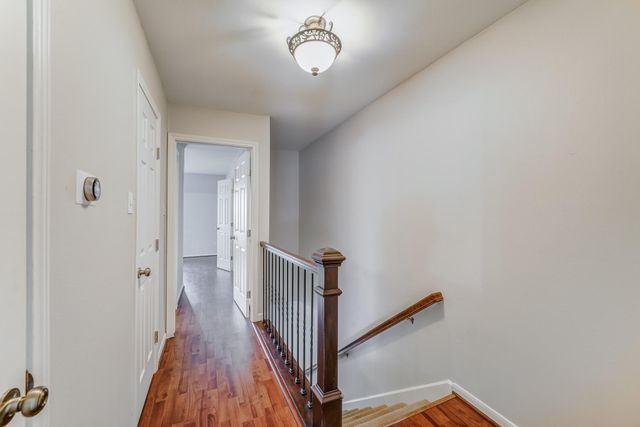 382 N Post Oak Lane 382, Houston, TX 77024