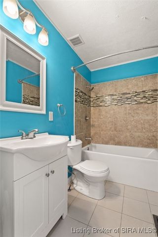 2109 Wood Avenue, New Albany, IN 47150