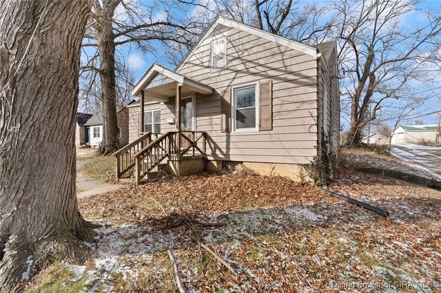 2109 Wood Avenue, New Albany, IN 47150