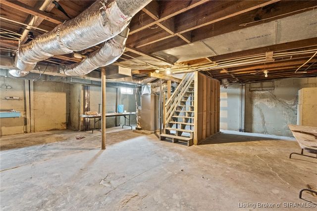 2109 Wood Avenue, New Albany, IN 47150