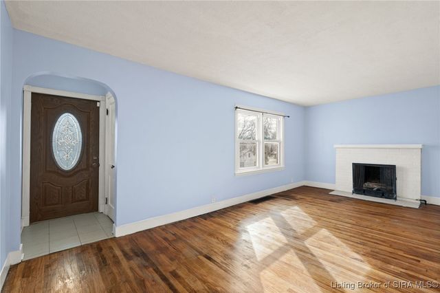 2109 Wood Avenue, New Albany, IN 47150