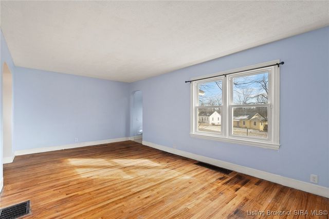 2109 Wood Avenue, New Albany, IN 47150