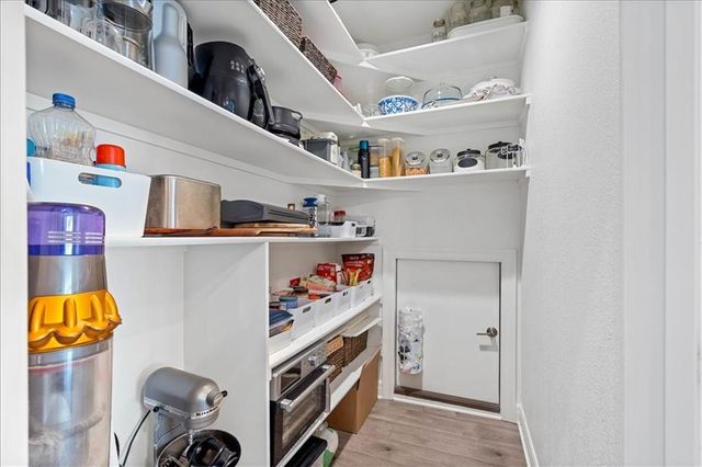 6474 Barth Road, Shawnee, KS 66226