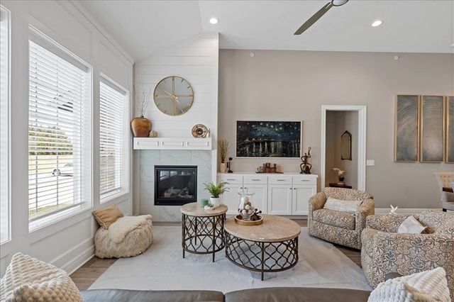 6474 Barth Road, Shawnee, KS 66226