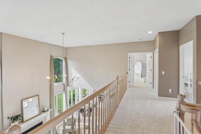 902 N Fairbrook Drive, Waunakee, WI 53597