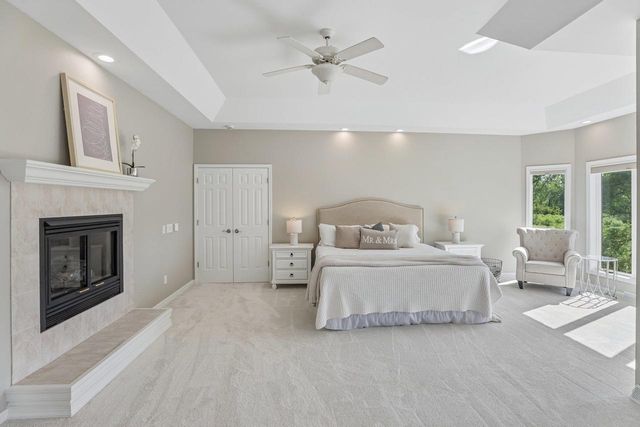 902 N Fairbrook Drive, Waunakee, WI 53597
