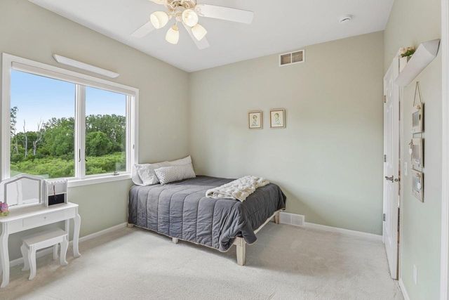 902 N Fairbrook Drive, Waunakee, WI 53597