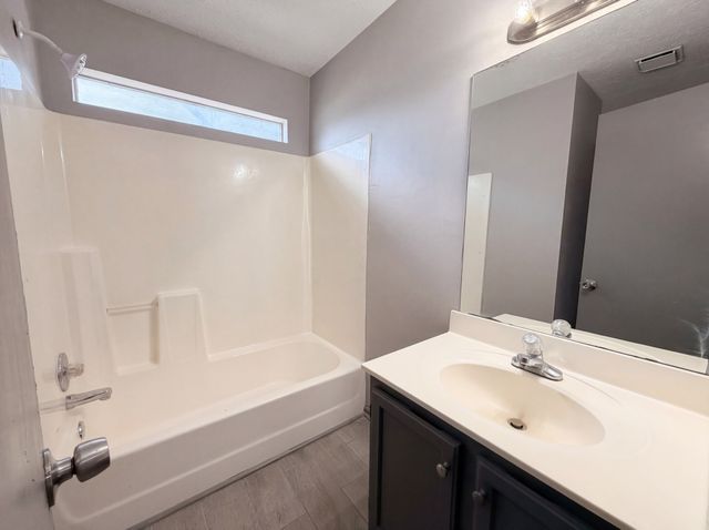 2976 Claymille Blvd, Nashville, TN 37207