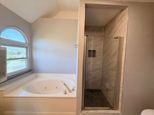 2976 Claymille Blvd, Nashville, TN 37207