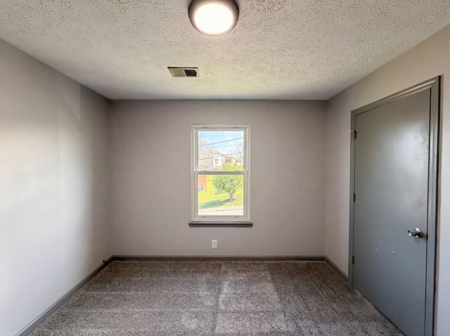 2976 Claymille Blvd, Nashville, TN 37207