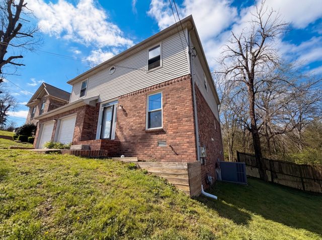 2976 Claymille Blvd, Nashville, TN 37207