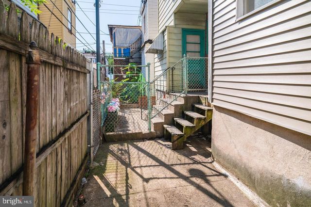 2271 E CAMBRIA ST, Philadelphia, PA 19134