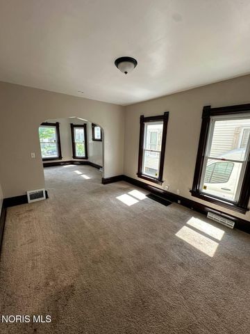2125 Valentine Street, Toledo, OH 43605
