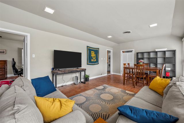 2326 Parrott Avenue, Waco, TX 76707