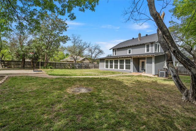 2326 Parrott Avenue, Waco, TX 76707