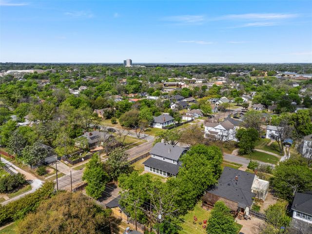 2326 Parrott Avenue, Waco, TX 76707