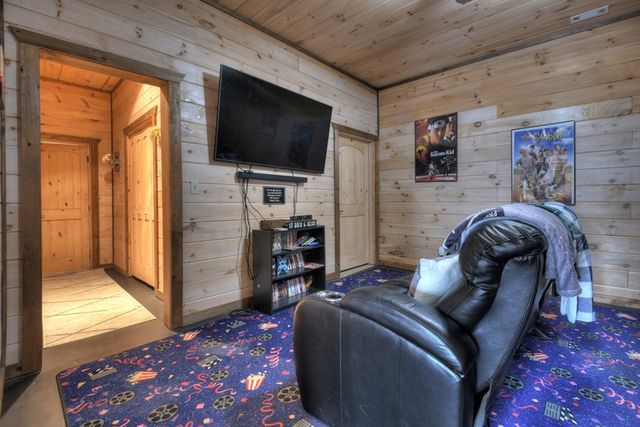 840 Deer Crest Road, Blue Ridge, GA 30513