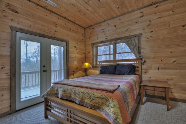 840 Deer Crest Road, Blue Ridge, GA 30513