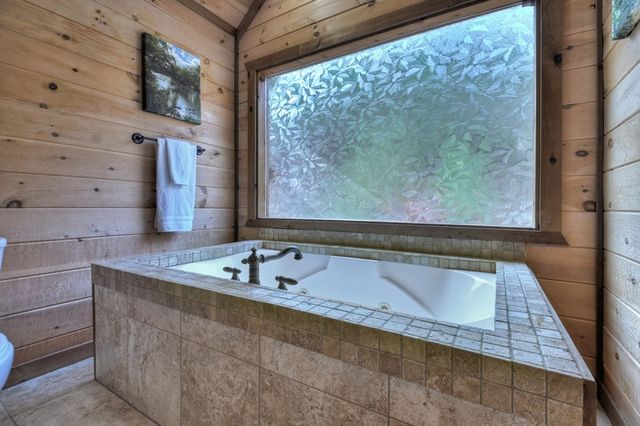 840 Deer Crest Road, Blue Ridge, GA 30513