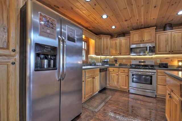 840 Deer Crest Road, Blue Ridge, GA 30513