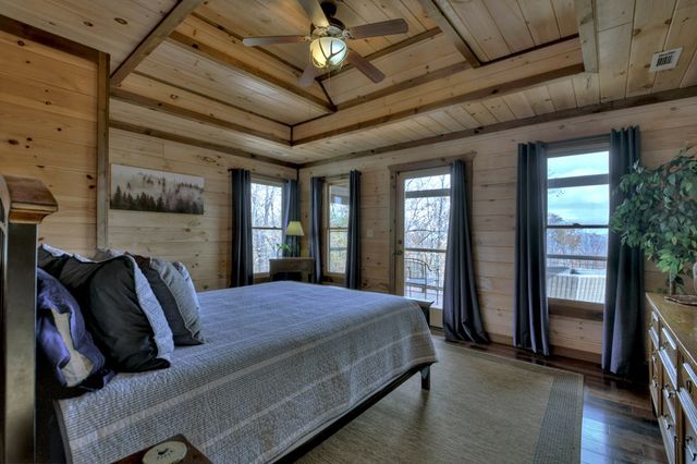 840 Deer Crest Road, Blue Ridge, GA 30513