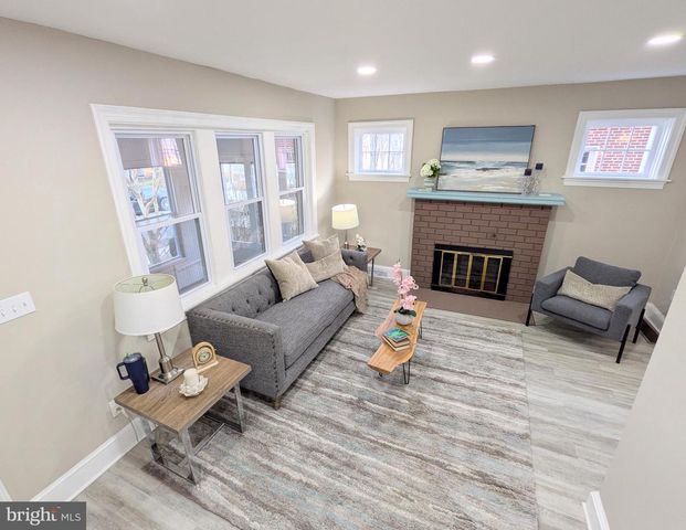 907 W 25TH ST, Wilmington, DE 19802