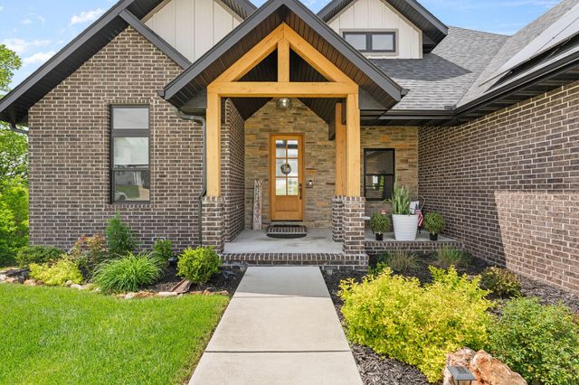 204 N Blarney Court, Nixa, MO 65714