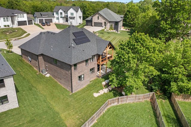 204 N Blarney Court, Nixa, MO 65714