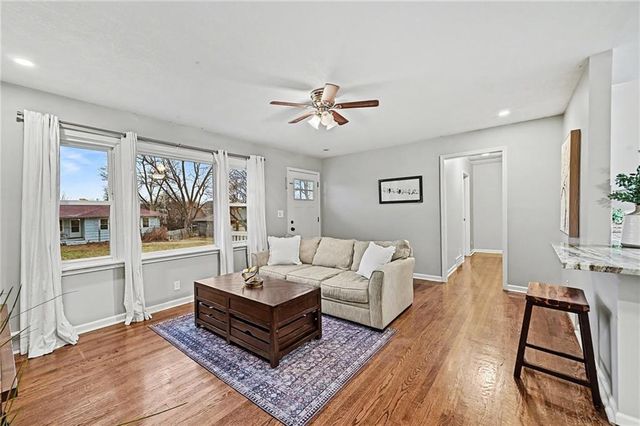 10009 E 68th Street, Raytown, MO 64133