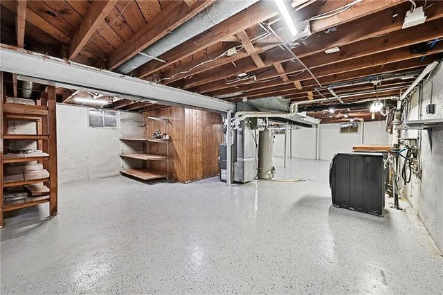 10009 E 68th Street, Raytown, MO 64133