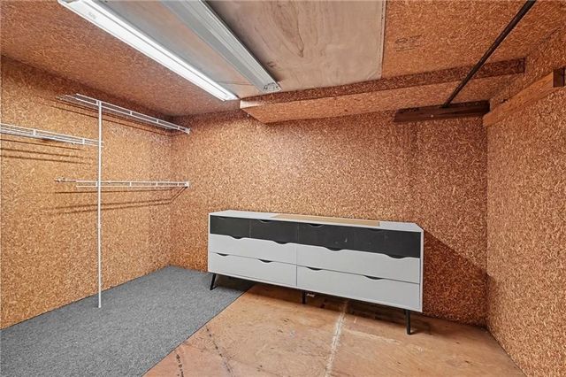 10009 E 68th Street, Raytown, MO 64133