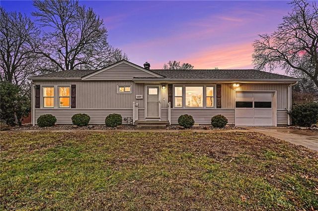 10009 E 68th Street, Raytown, MO 64133