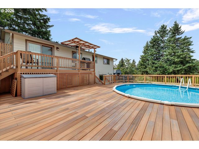 18027 Se EMI St, Damascus, OR 97089