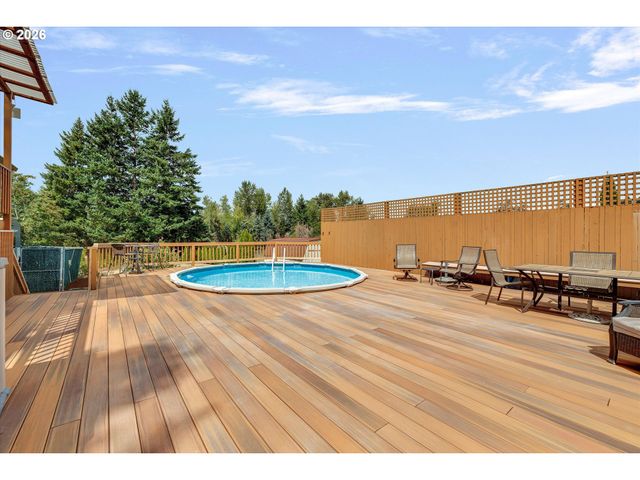 18027 Se EMI St, Damascus, OR 97089