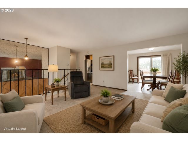 18027 Se EMI St, Damascus, OR 97089