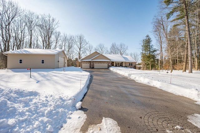 6885 IRELAND TRAIL, Sobieski, WI 54171