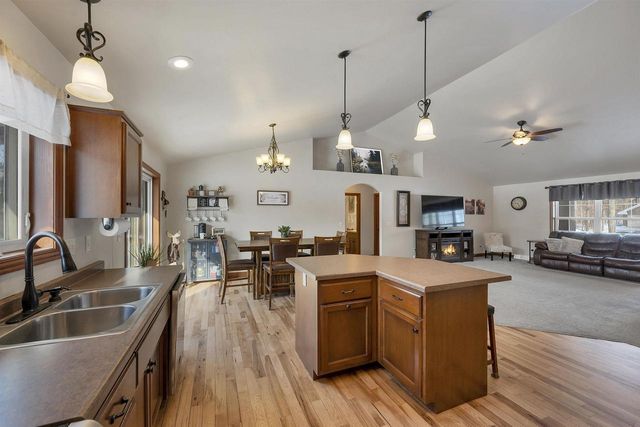 6885 IRELAND TRAIL, Sobieski, WI 54171