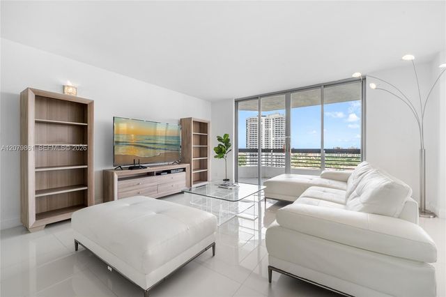 19101 NE 36th Court 2607, Aventura, FL 33180