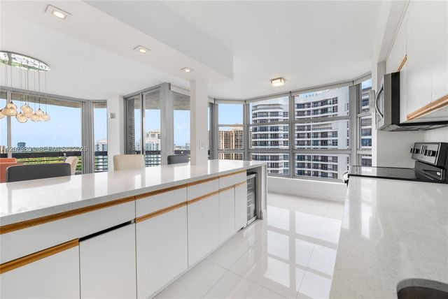 19101 NE 36th Court 2607, Aventura, FL 33180
