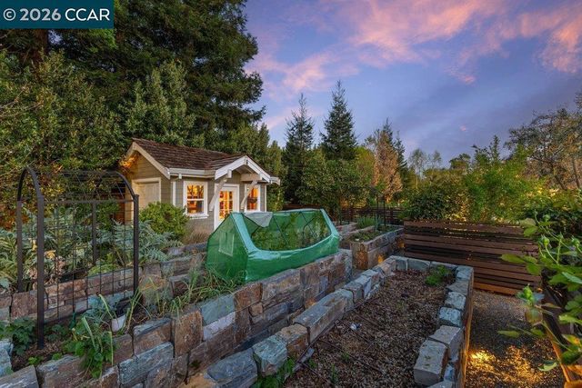 208 Erselia Trl, Alamo, CA 94507