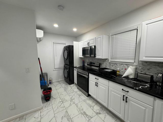 21 James Ll Burrell Avenue, Hempstead, NY 11550